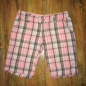 *Beautiful plaid shorts